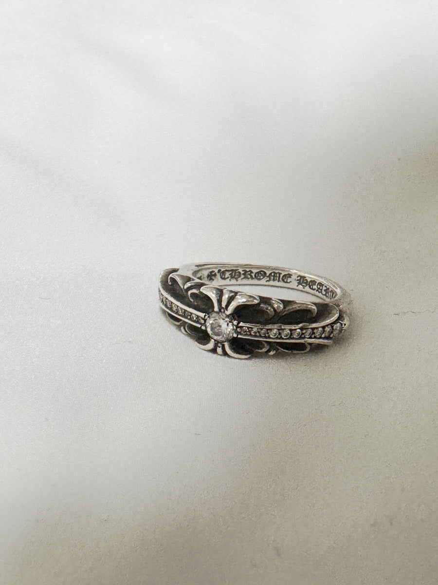Chrome Hearts Diamond Floral Cross Baby Classic Ring – SEVAGE KICK