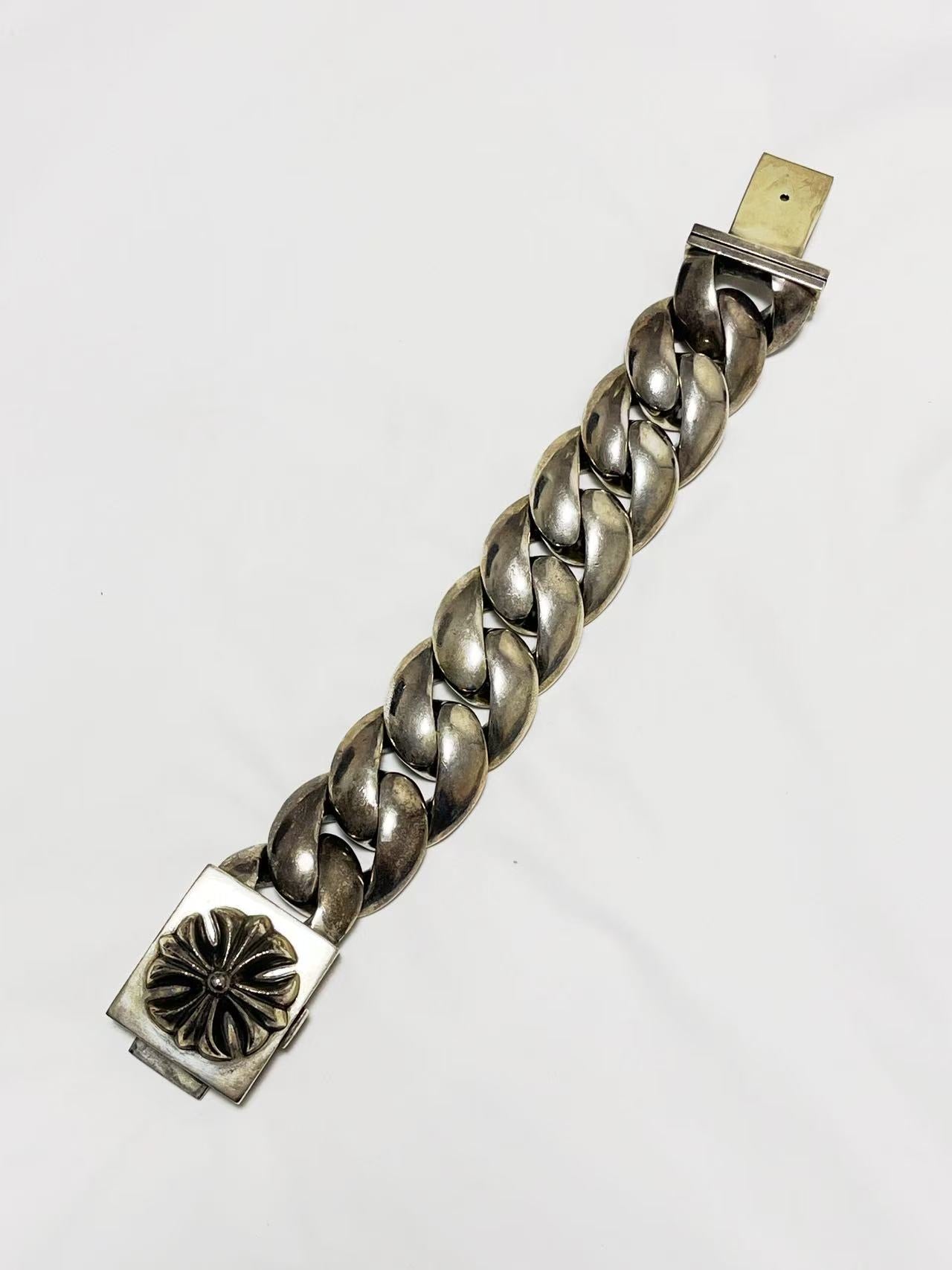 Chrome Hearts Plus Cross Box ID Cuban Link
Silver Bracelet