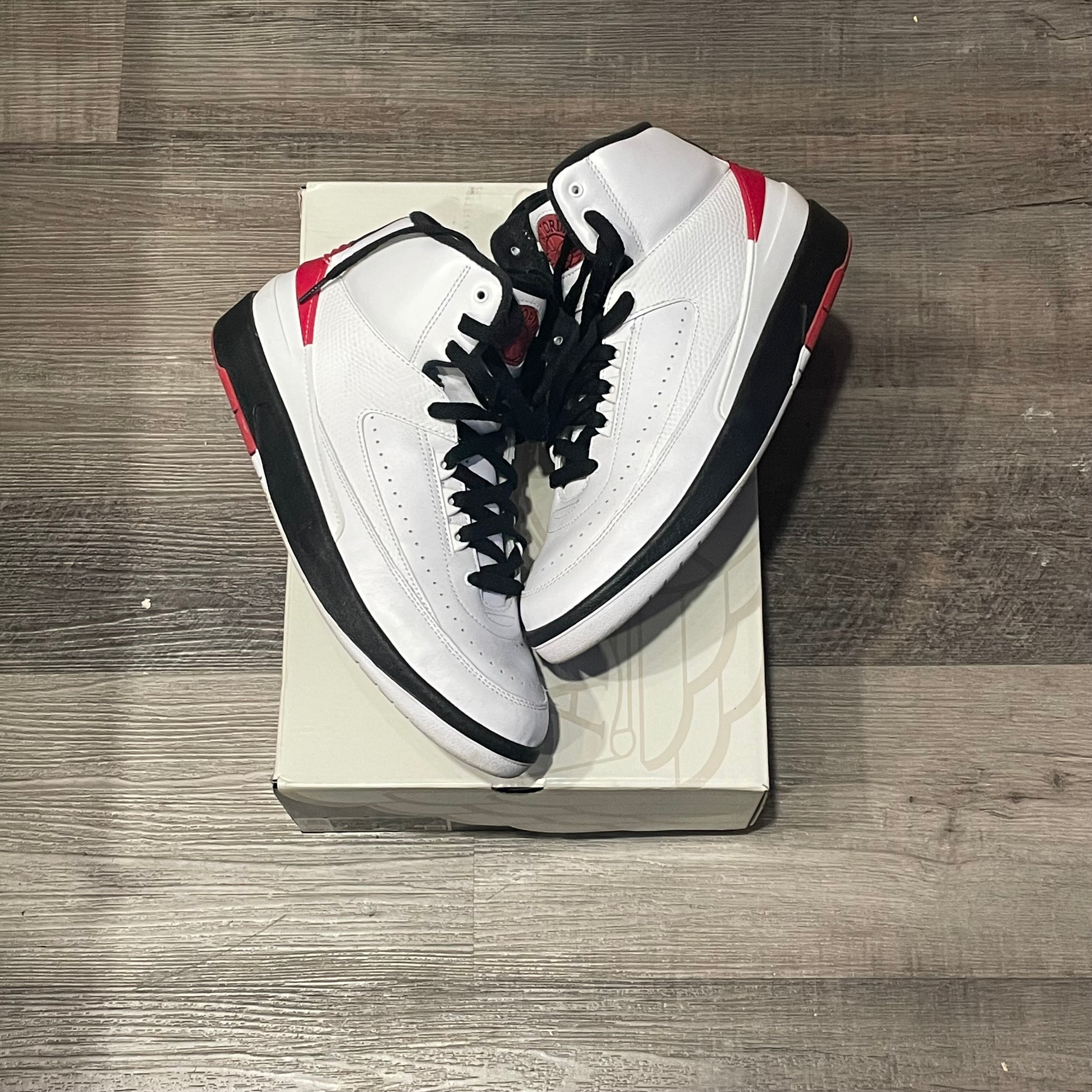 Jordan 2 Retro OG Chicago (2022)（Pre-Owned）