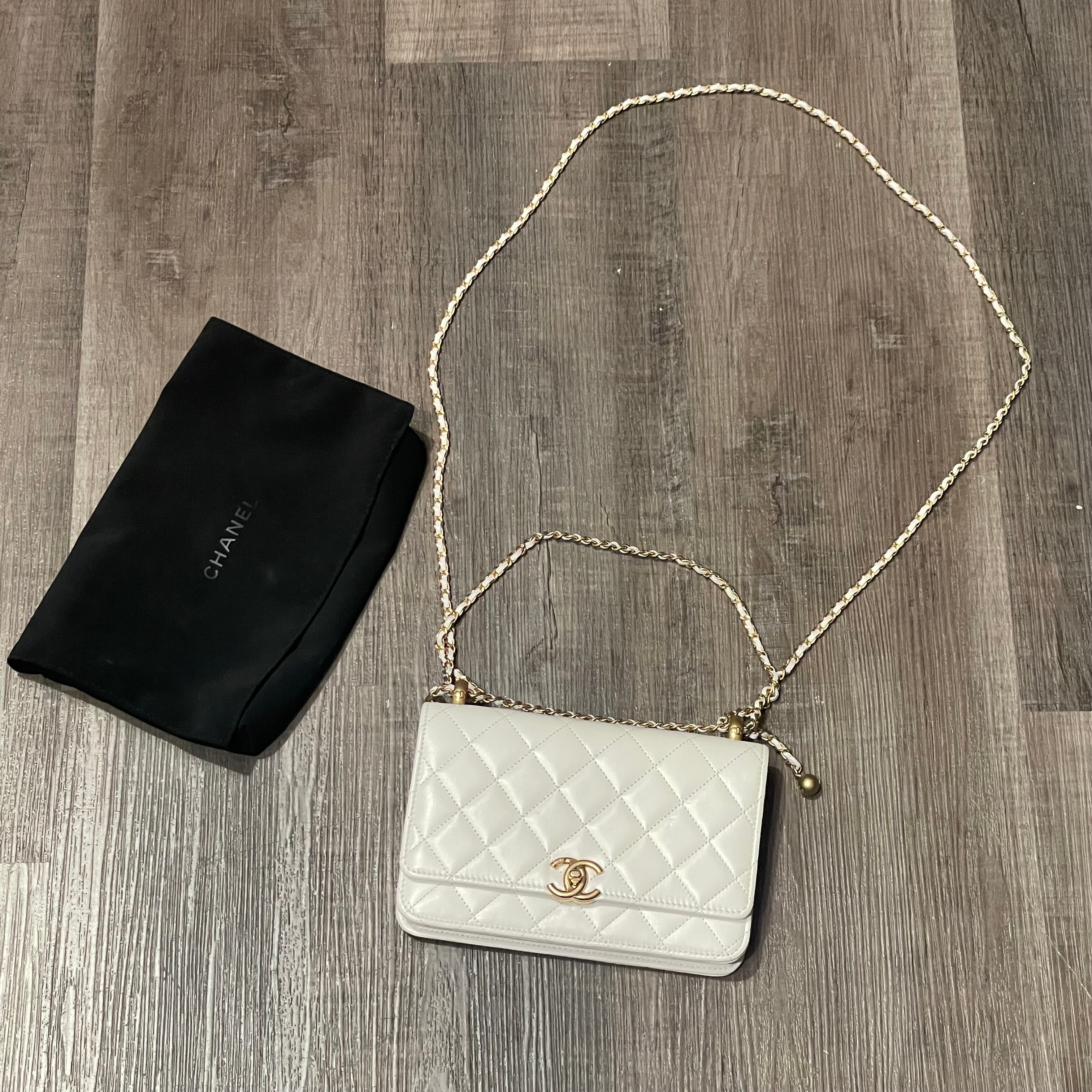Chanel woc classic flap white