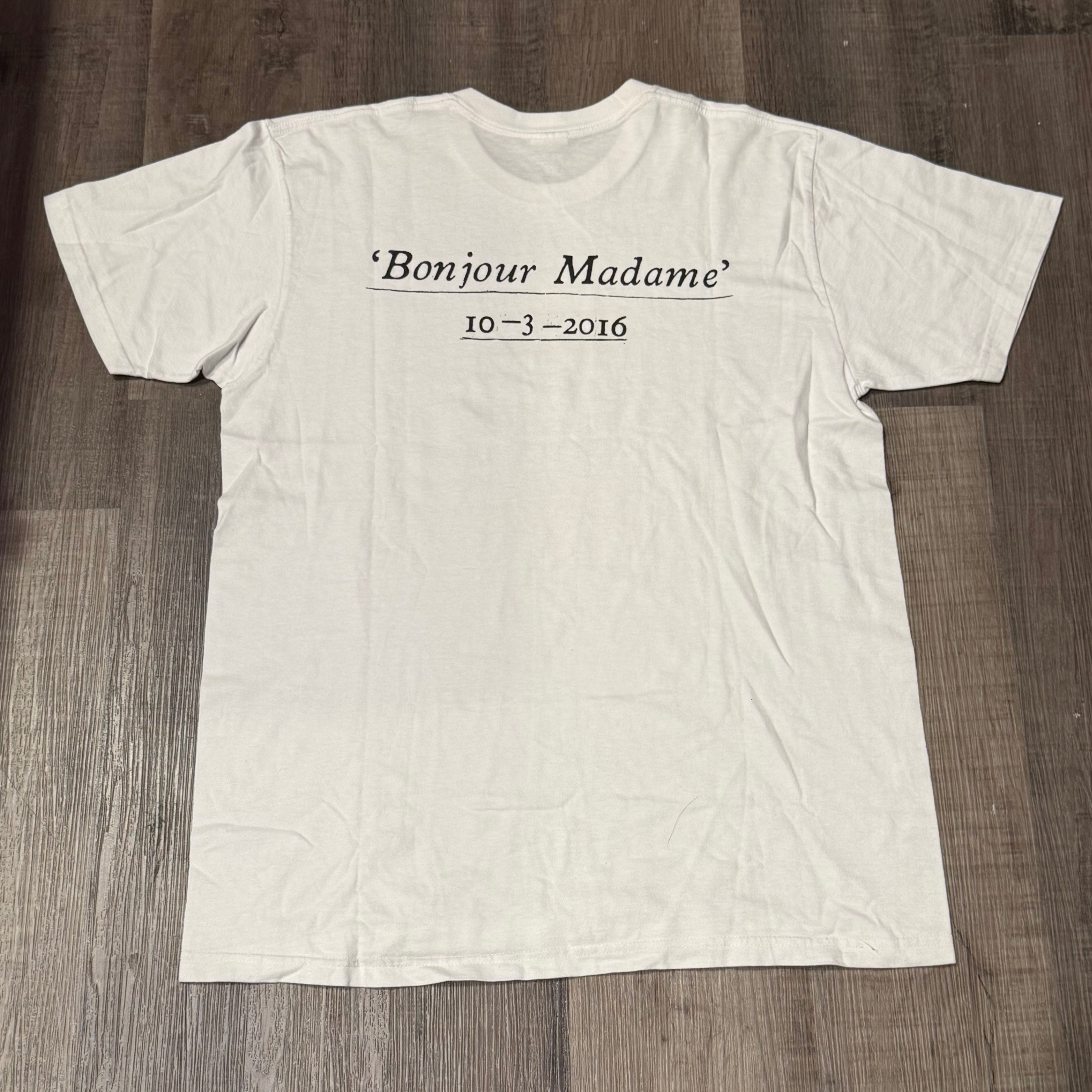 Supreme Paris Store Opening Box
Logo Tee (2016) - Black on White