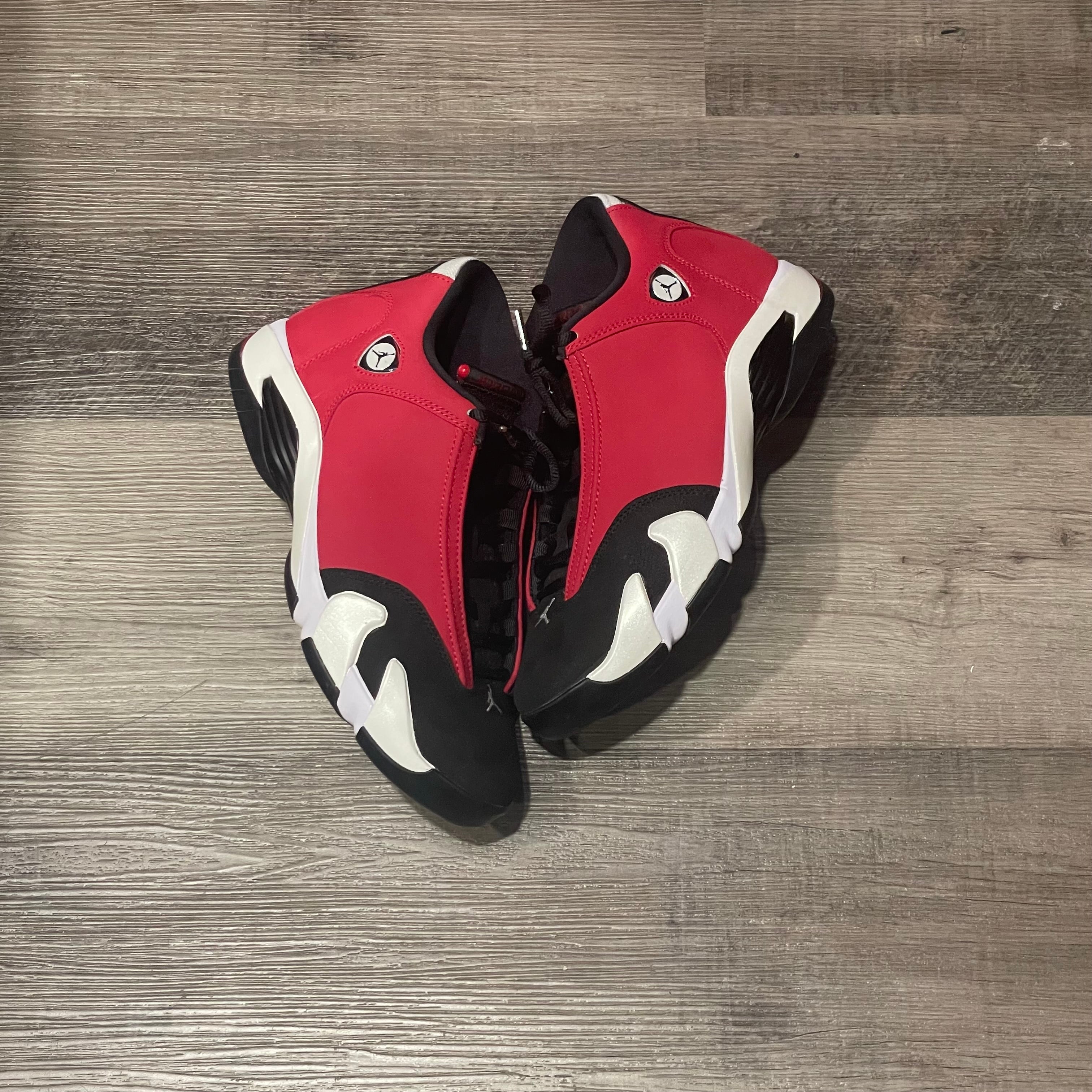 Jordan 14 Retro Gym Red Toro(Pre-Owned)