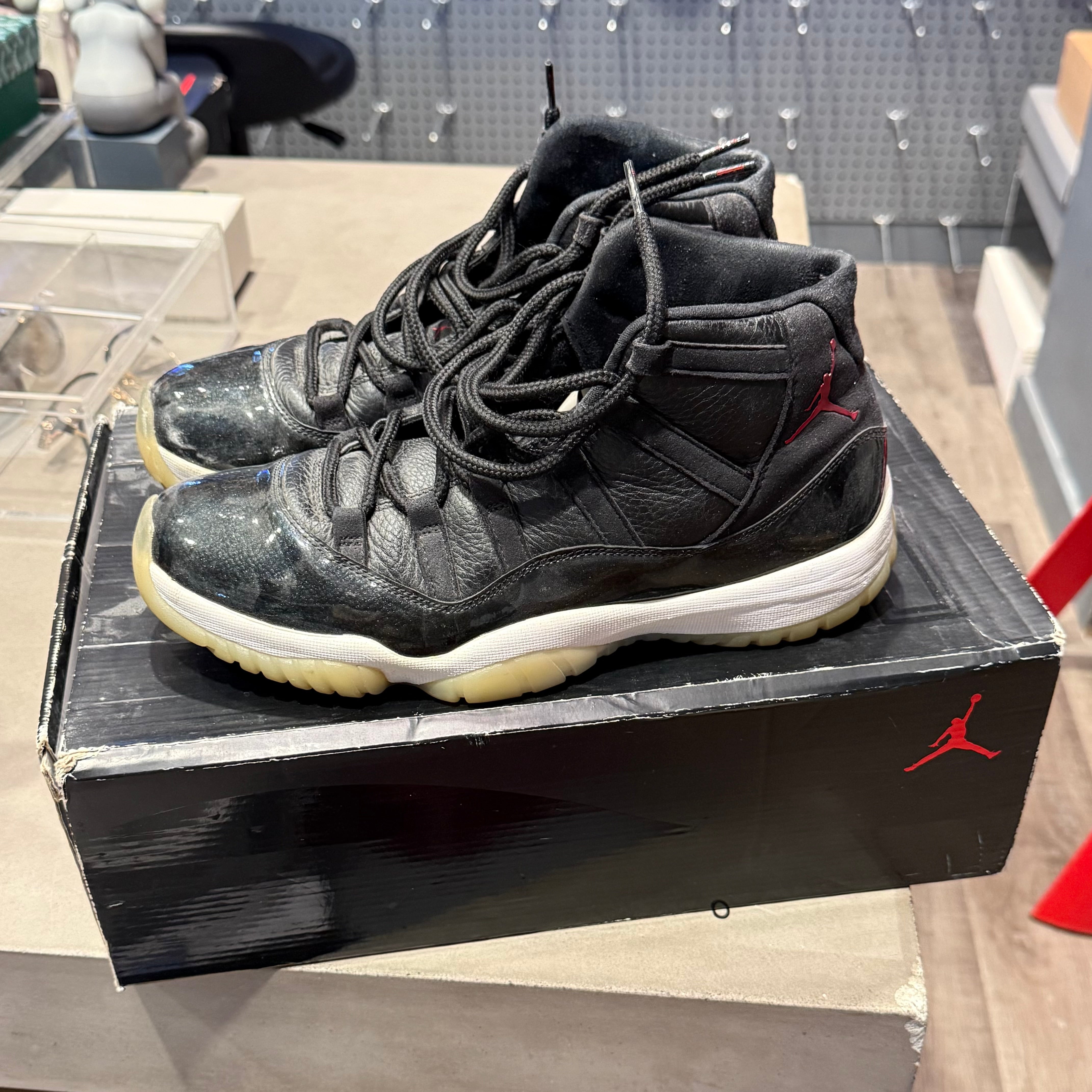 Jordan 11 Retro
72-10 （Pre-Owned）