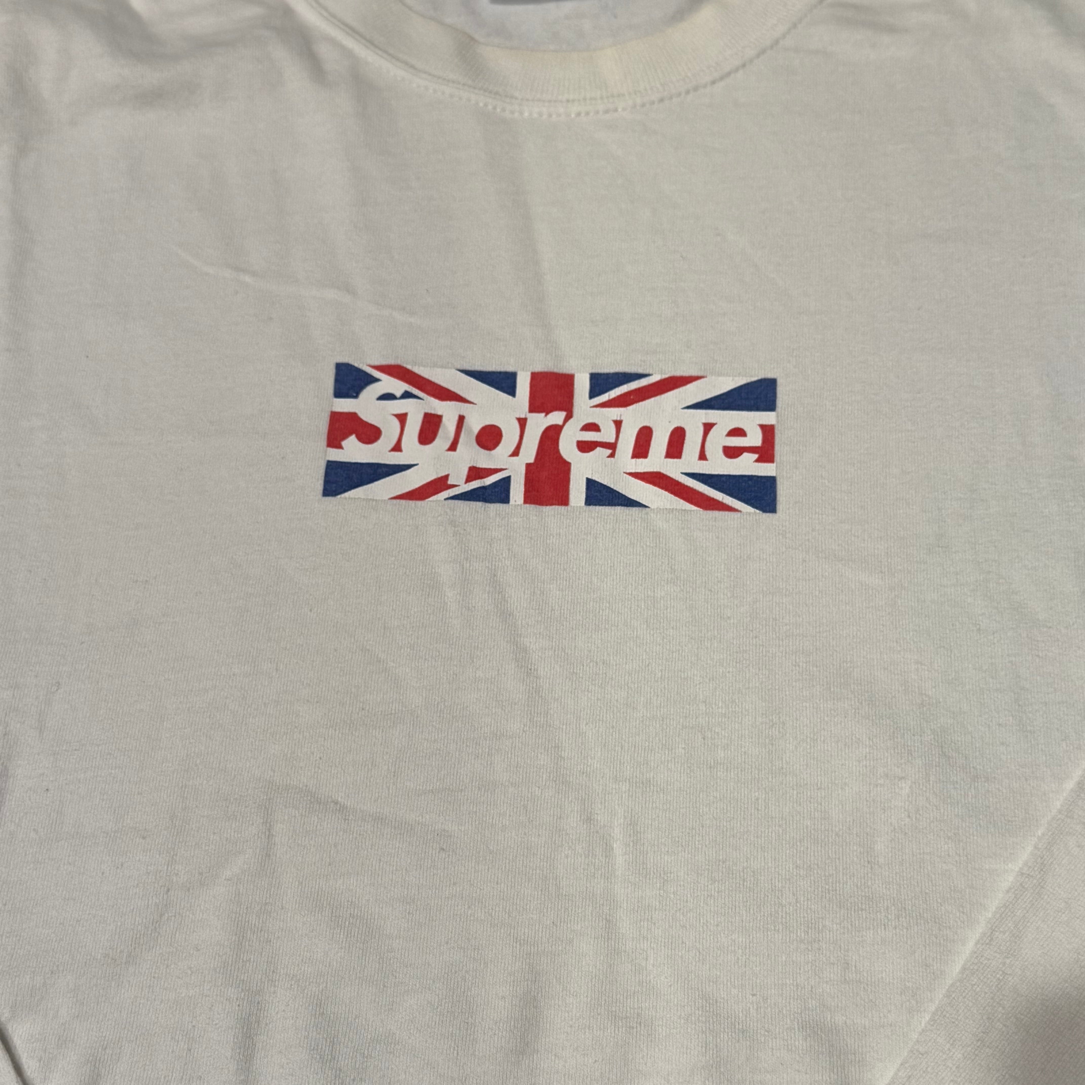 Supreme London Store Opening Union
Jack Box Logo Long-Sleeve Tee 2011