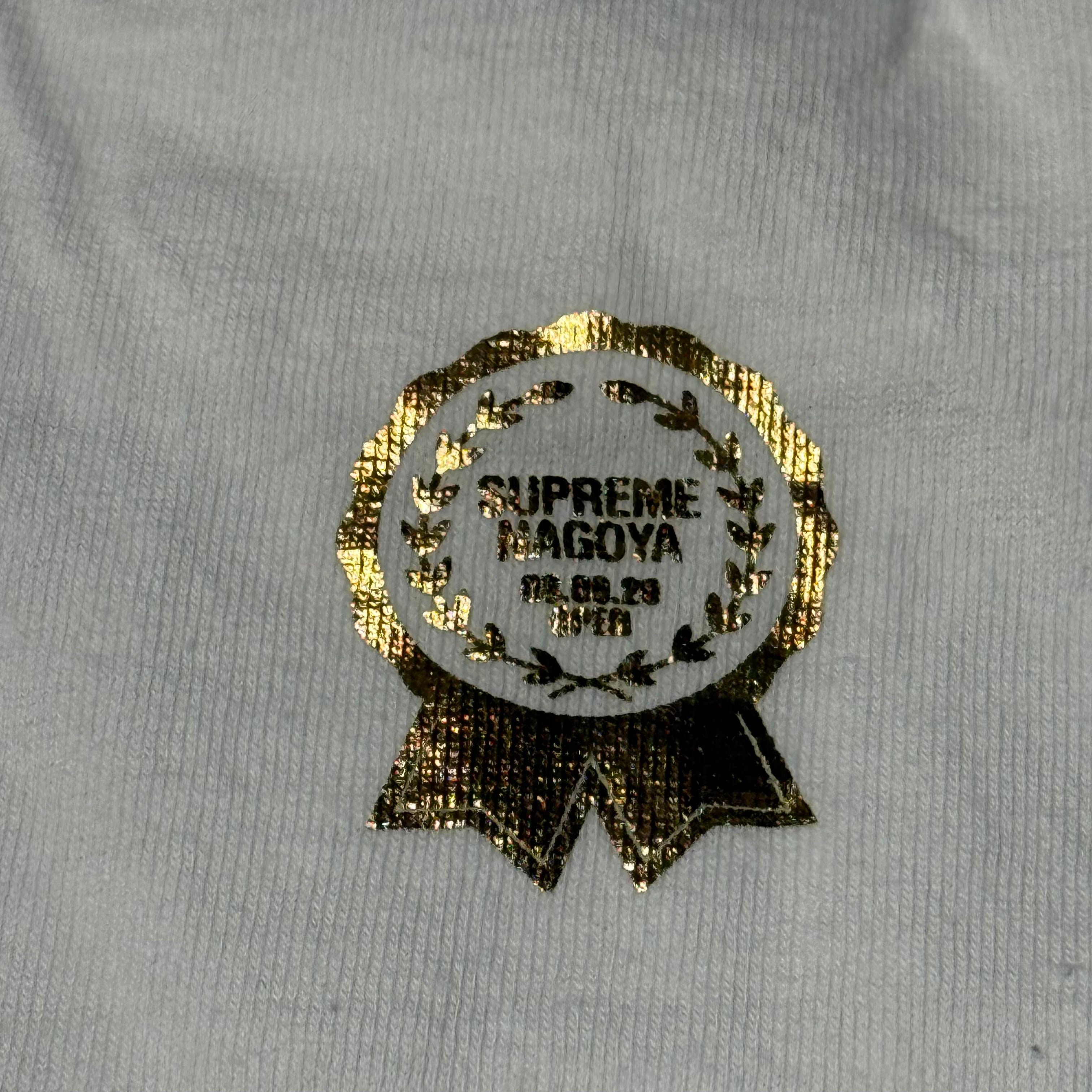 Supreme Nagoya Gold Box Logo Tee（2008）