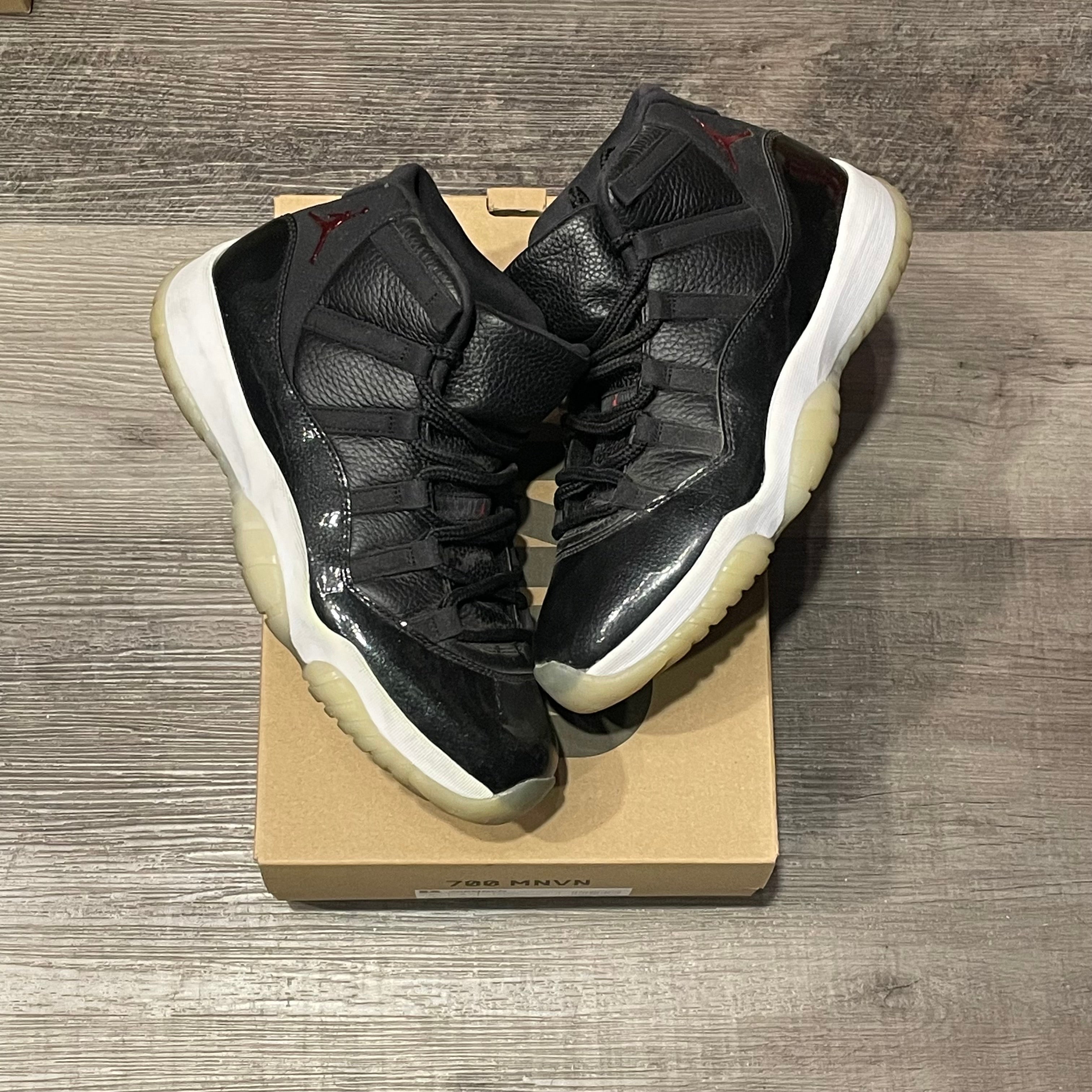 Jordan 11 Retro 72-10 （Pre-Owned）