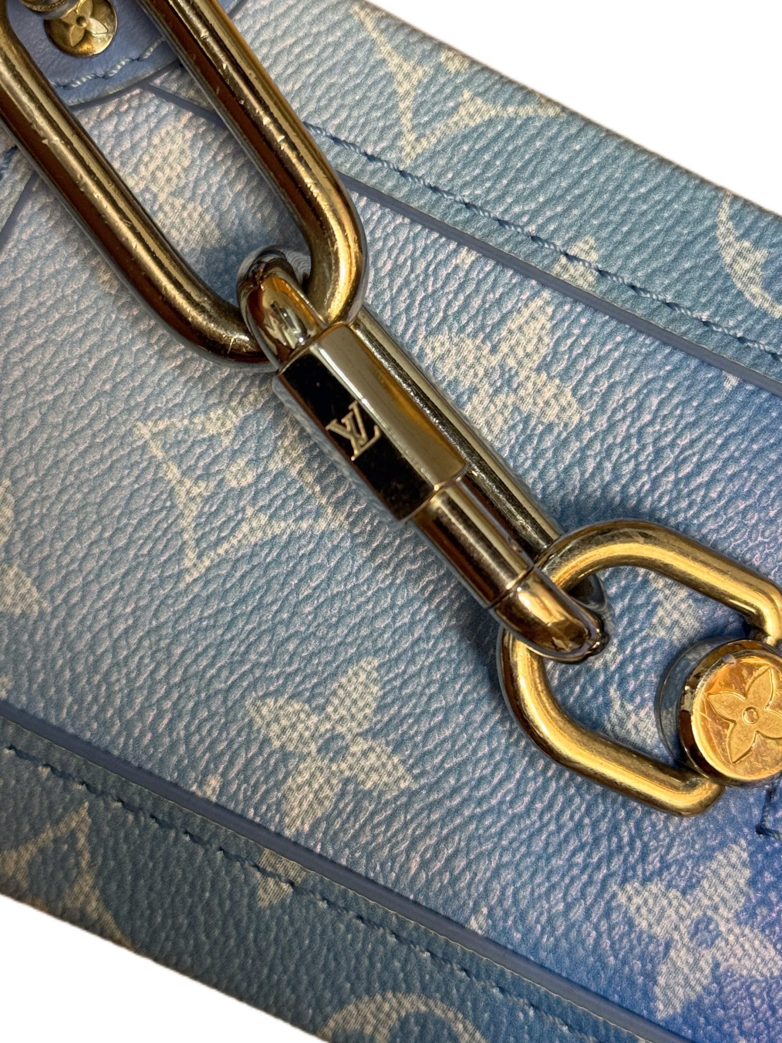 LOUIS VUITTON Monogram Clouds Soft
Trunk Shoulder Bag Blue