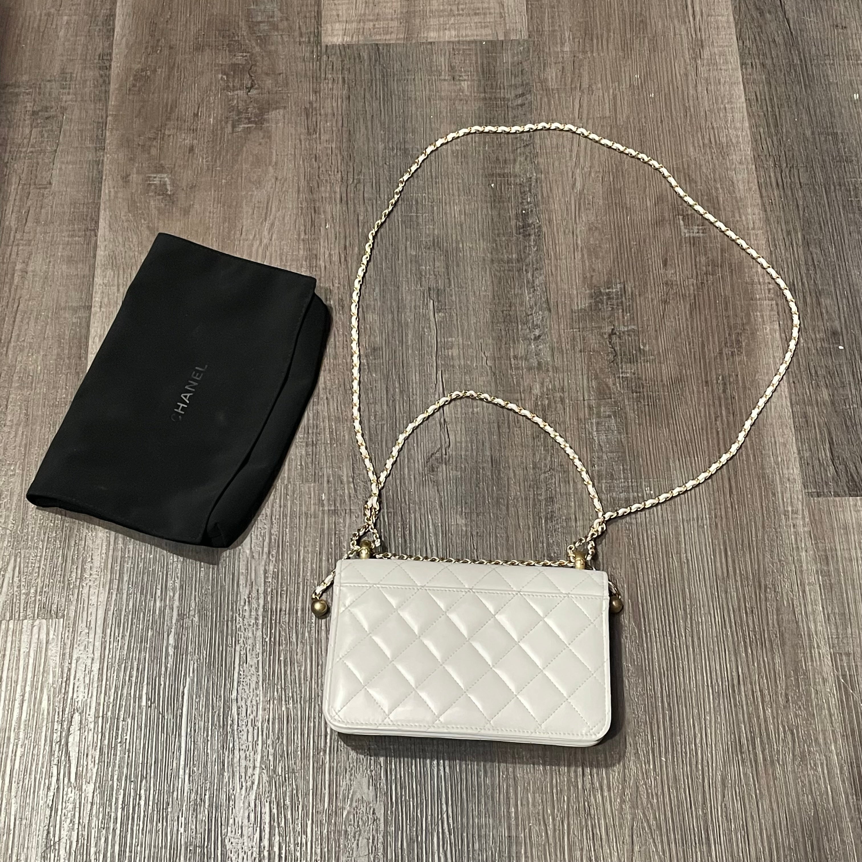 Chanel woc classic flap white