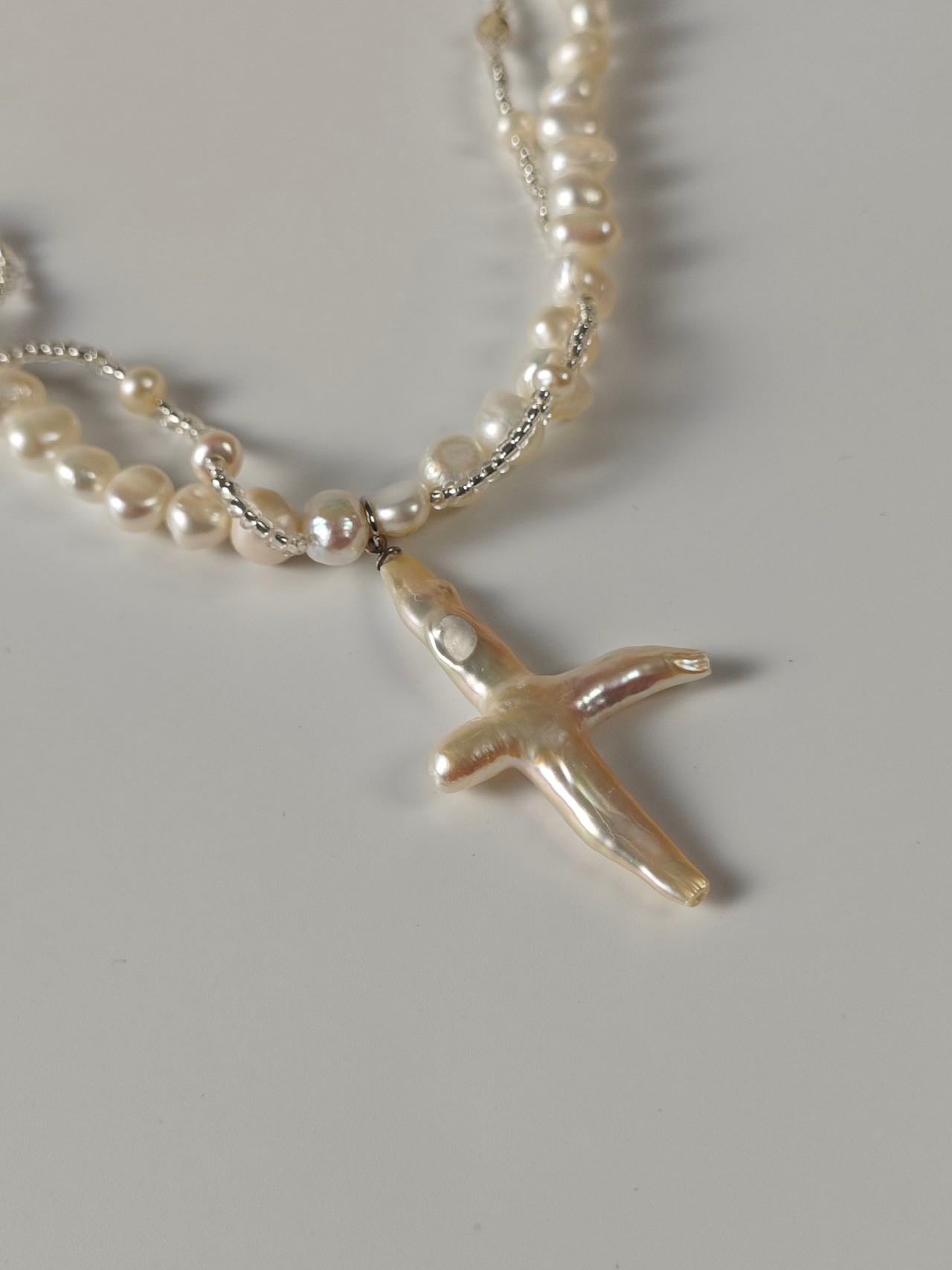 Common Touch.2 Pearl Cross