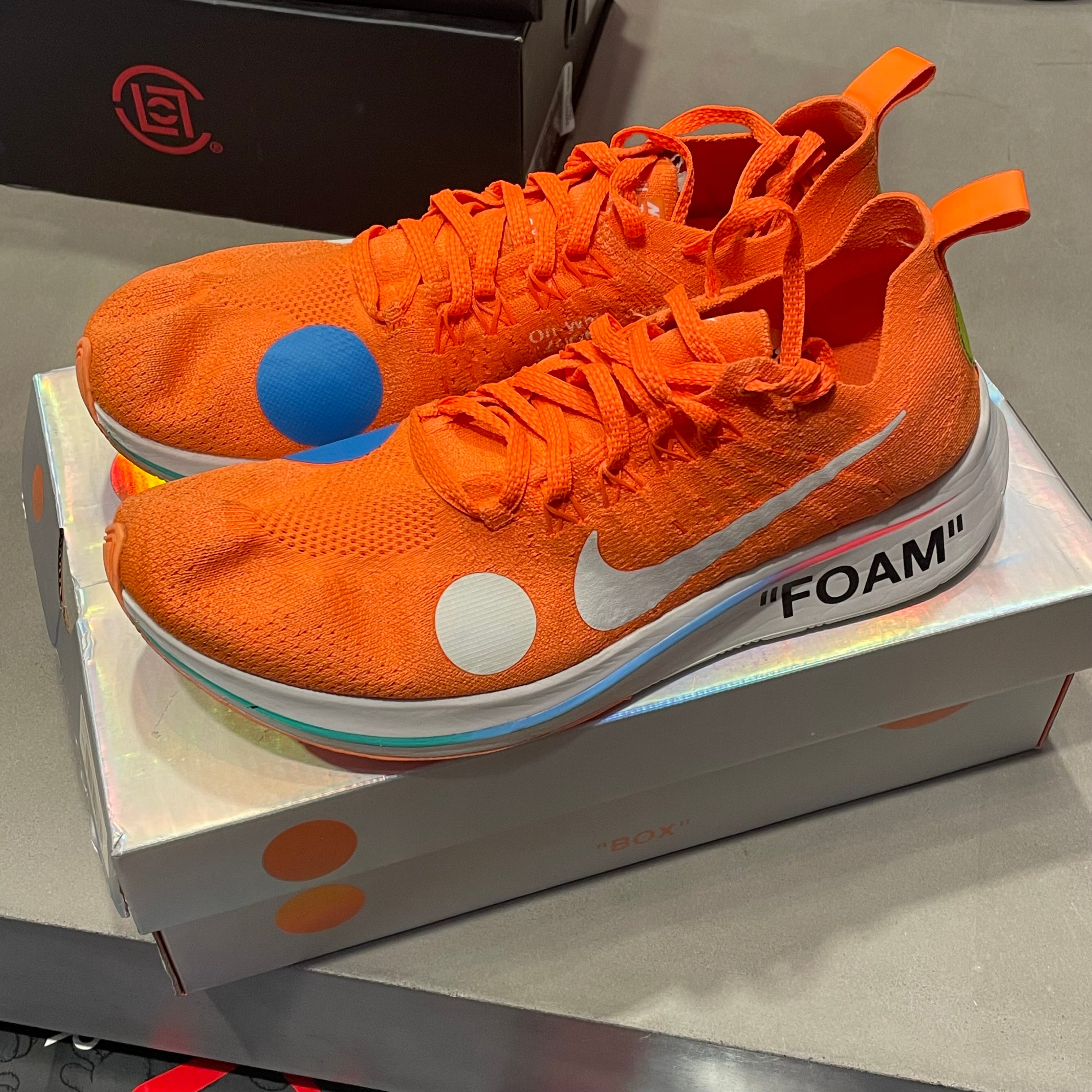 Nike Zoom Fly Mercurial
Off-White Total Orange （Pre-Owned）