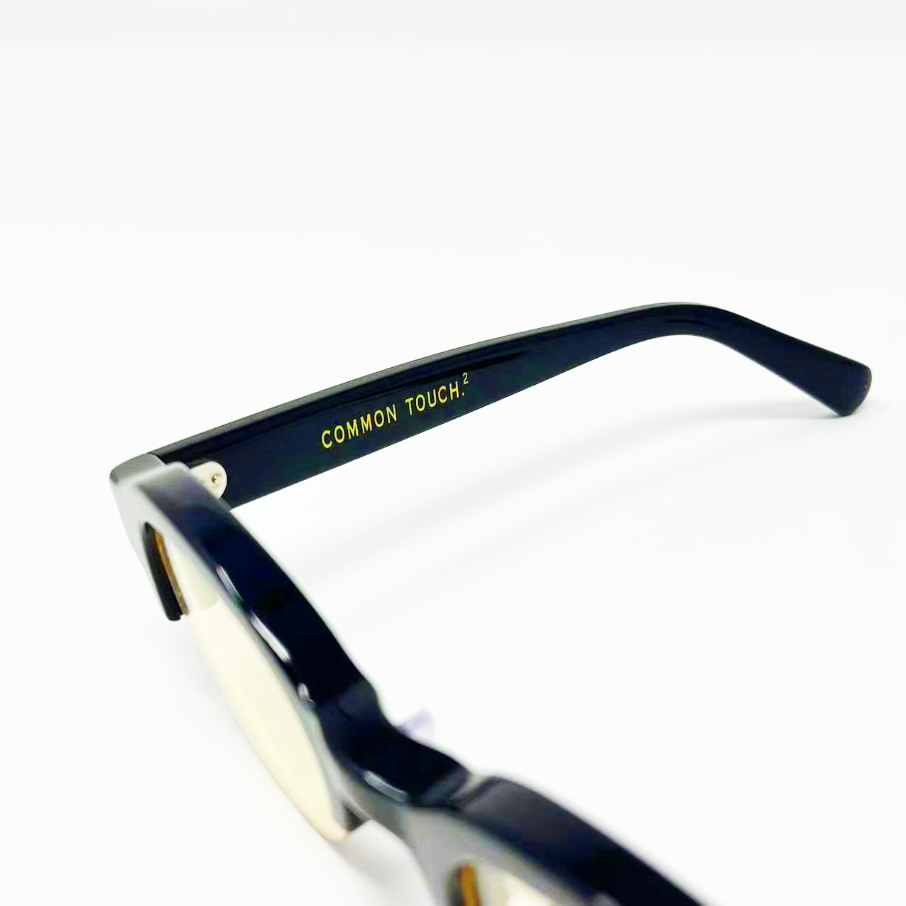 COMMON TOUCH.² "ORAGNIC-2“ EYEWEAR