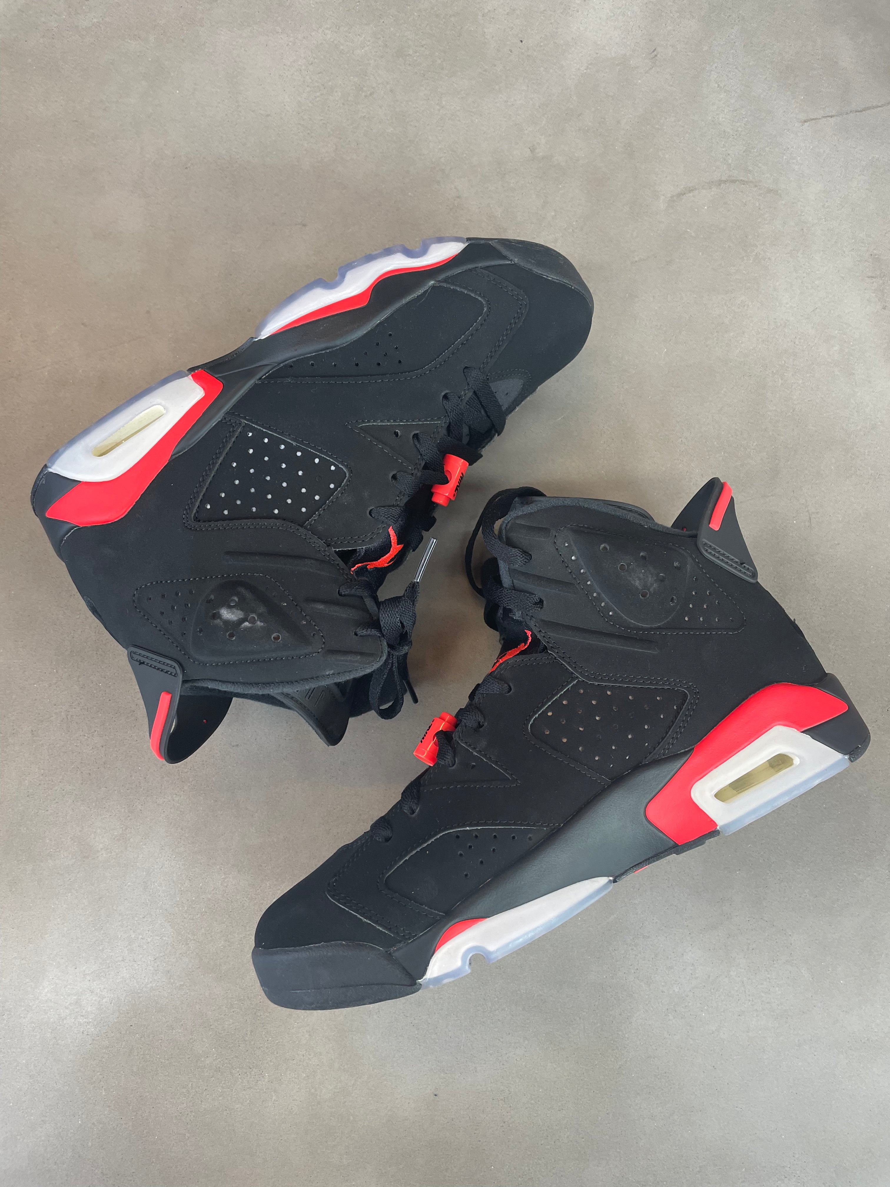 Air Jordan 6 Retro Black Infrared (2019)(Pre-Owned)